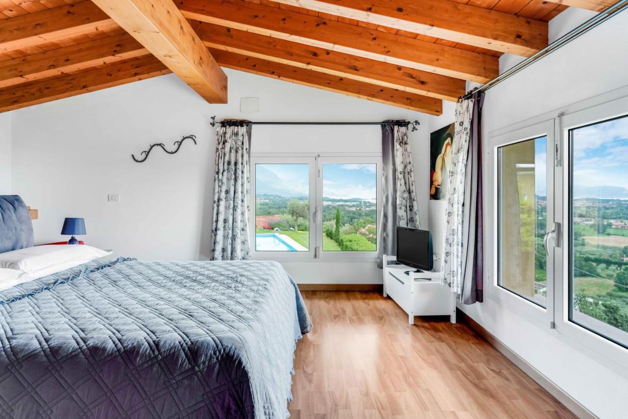 Casa vacanze Piscina Panoramica - La Casa Volante